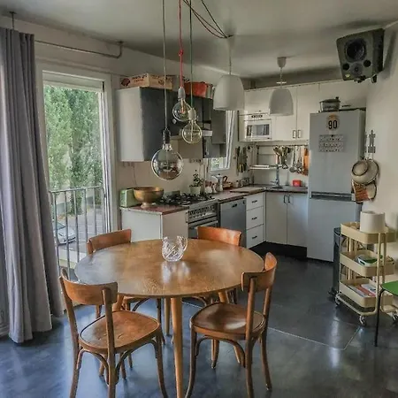 6 Personnes + Parking Gratuit + Wifi 아파트